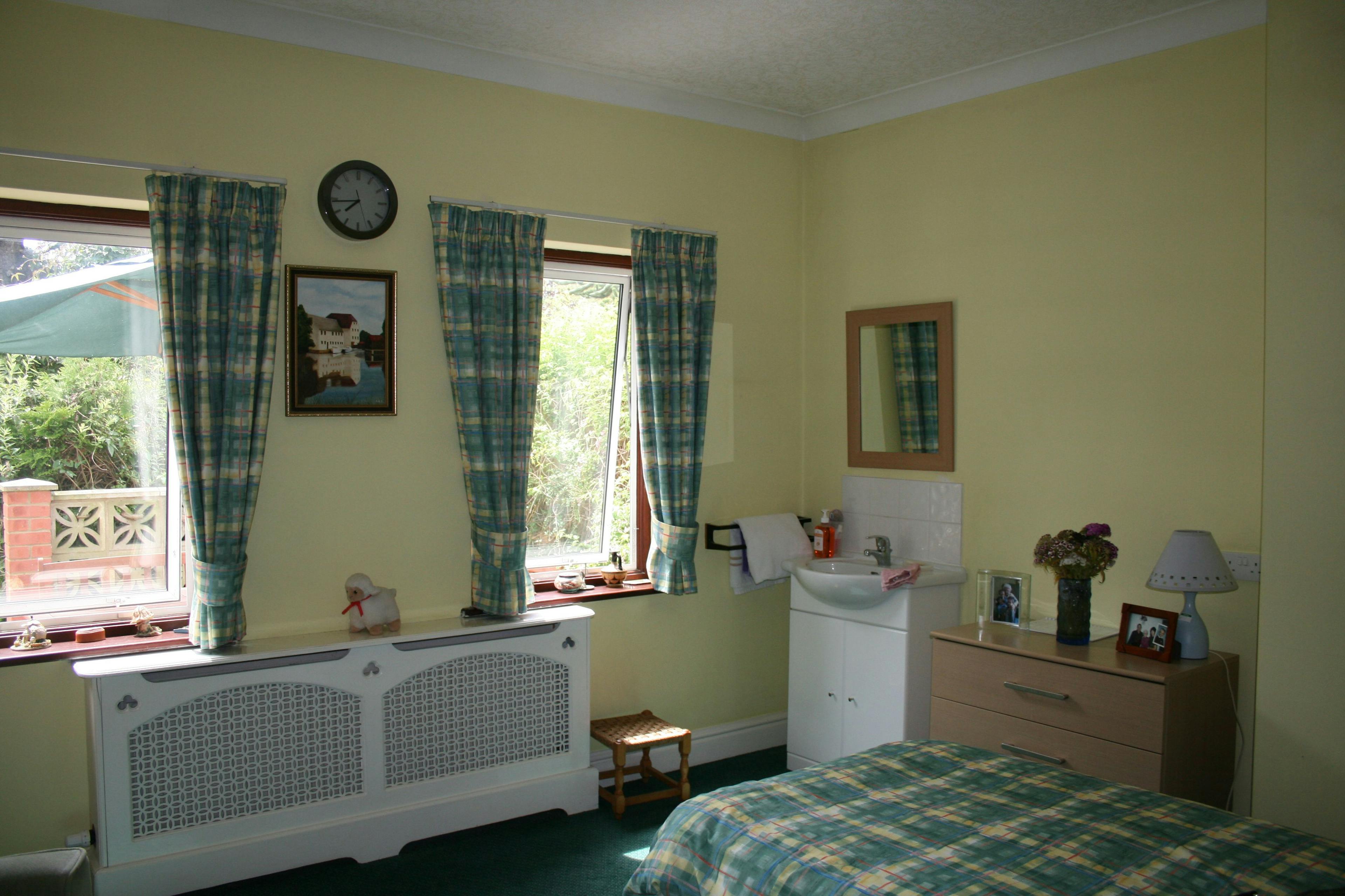 Ashglade care home in Bromley 1