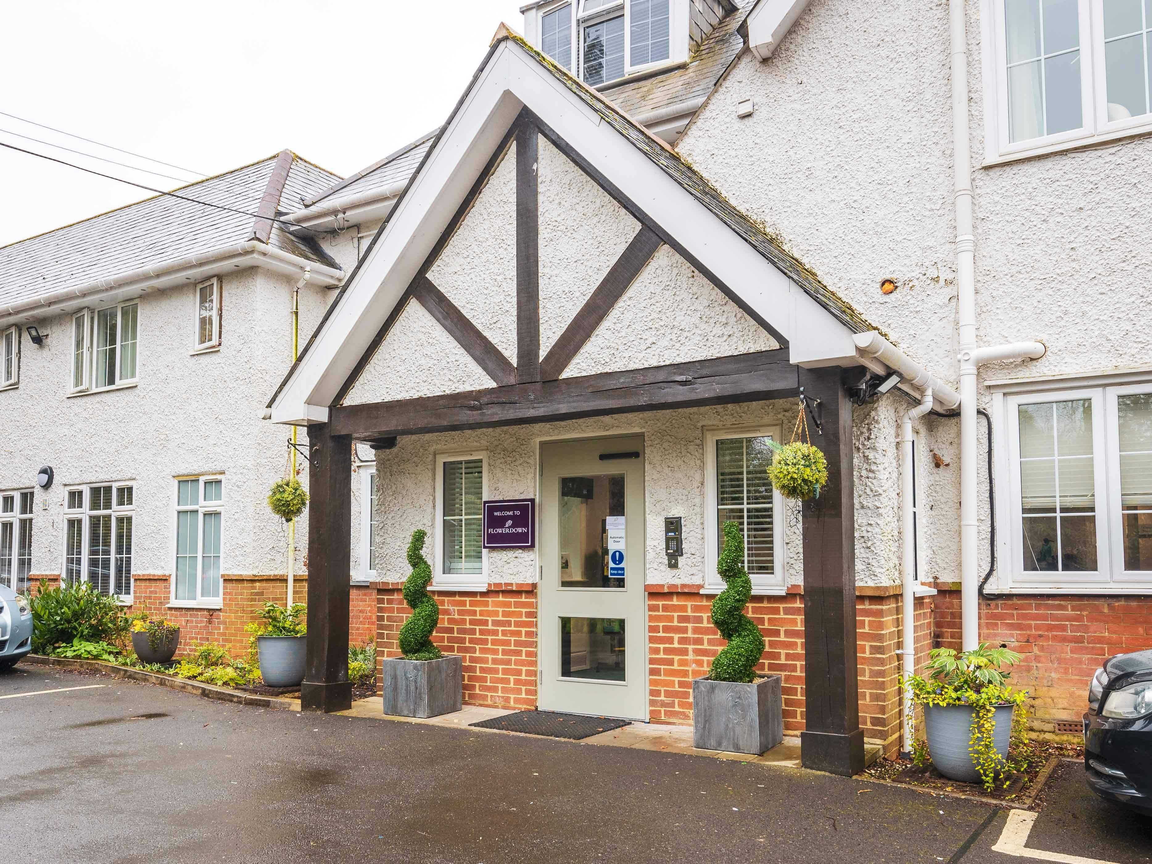 Barchester Healthcare - Flowerdown care home 002