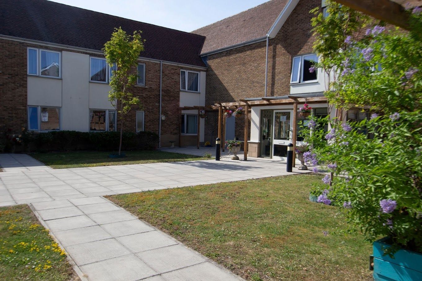Shaw Healthcare - New Elmcroft care home 010