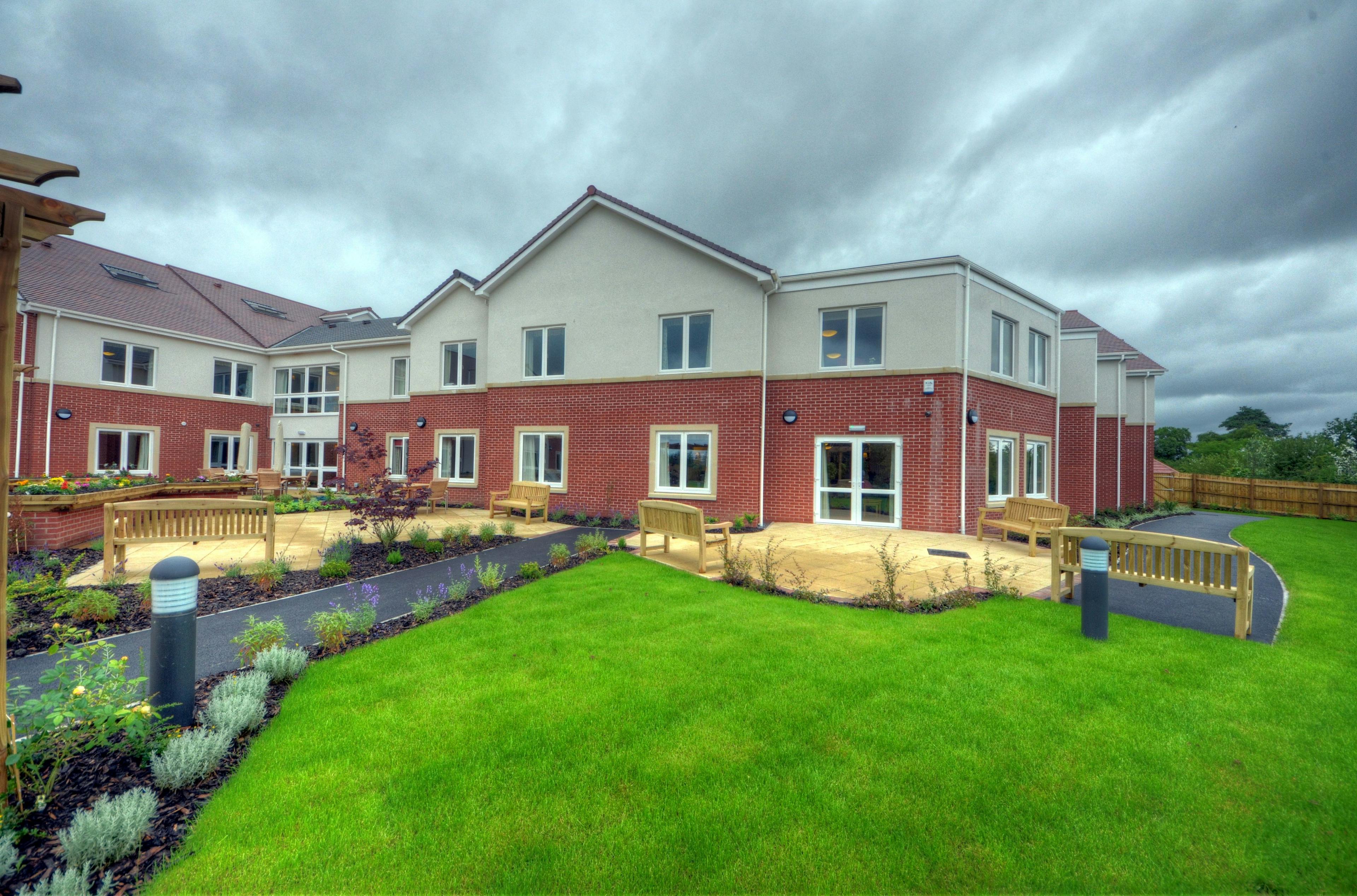 Barchester Healthcare - Kingfisher Lodge care home 27