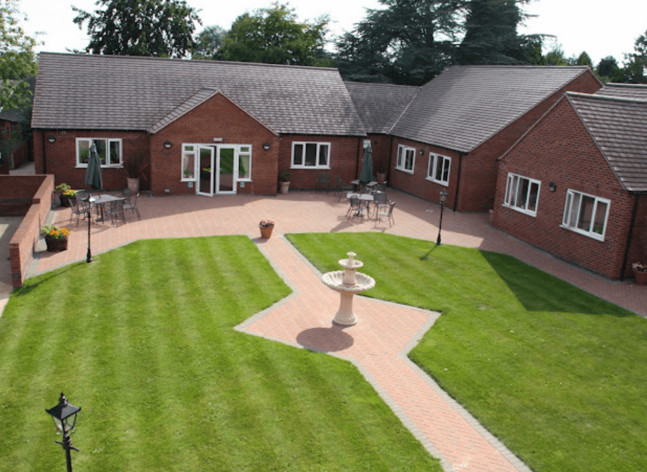 Independent Care Home - Cedar House care home 004