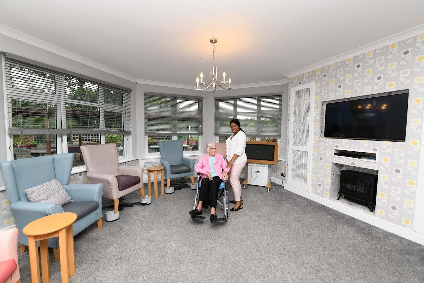 Woodbury Manor care home in Enfield 9