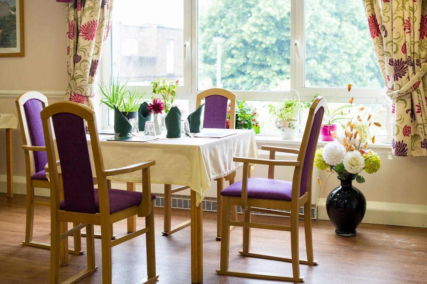 Dining Room at Ashgreen House Care Home in London, England