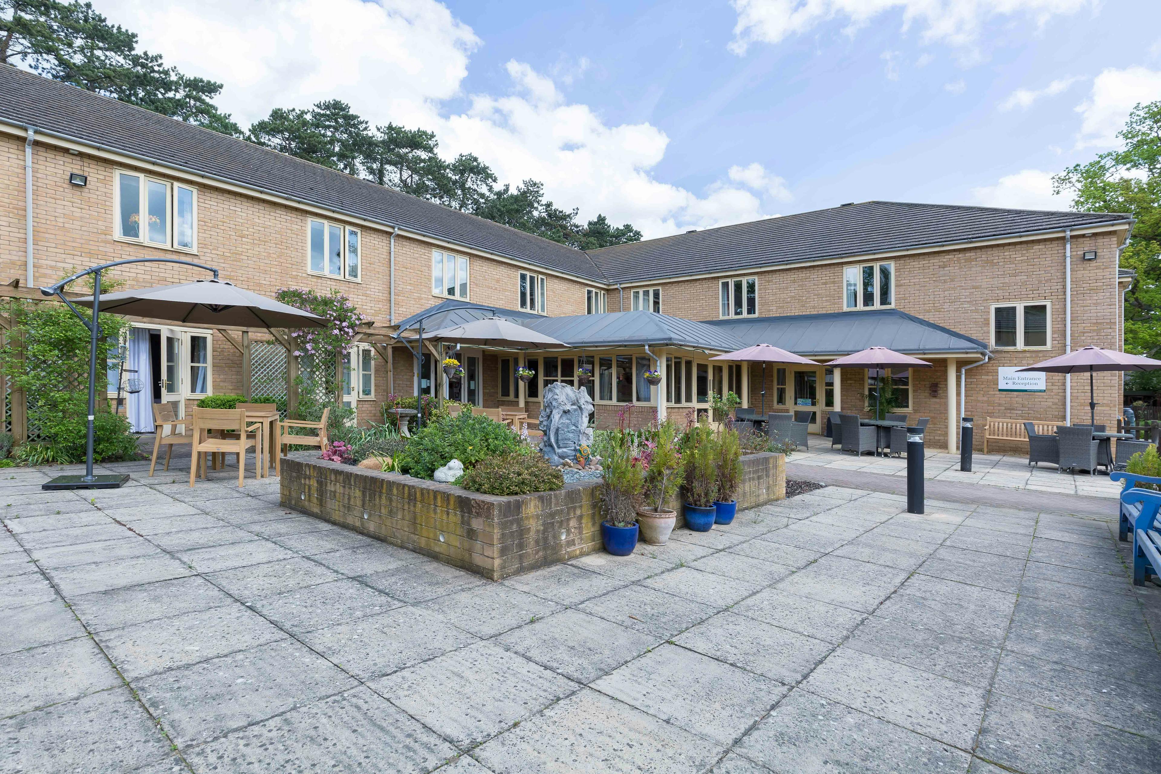 Barchester Healthcare - Chater Lodge care home 21