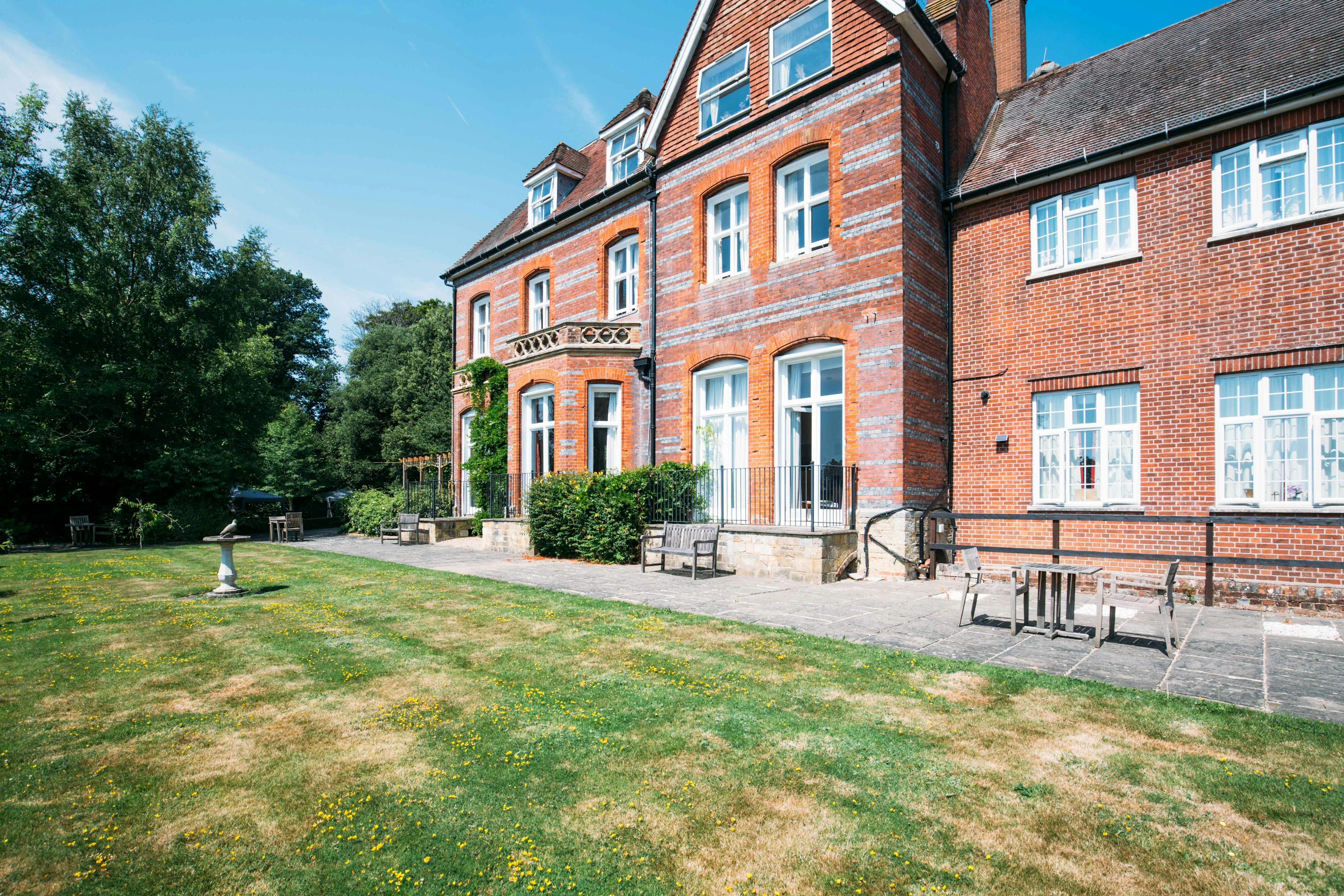 Barchester Healthcare - Dudwell St Mary care home 20