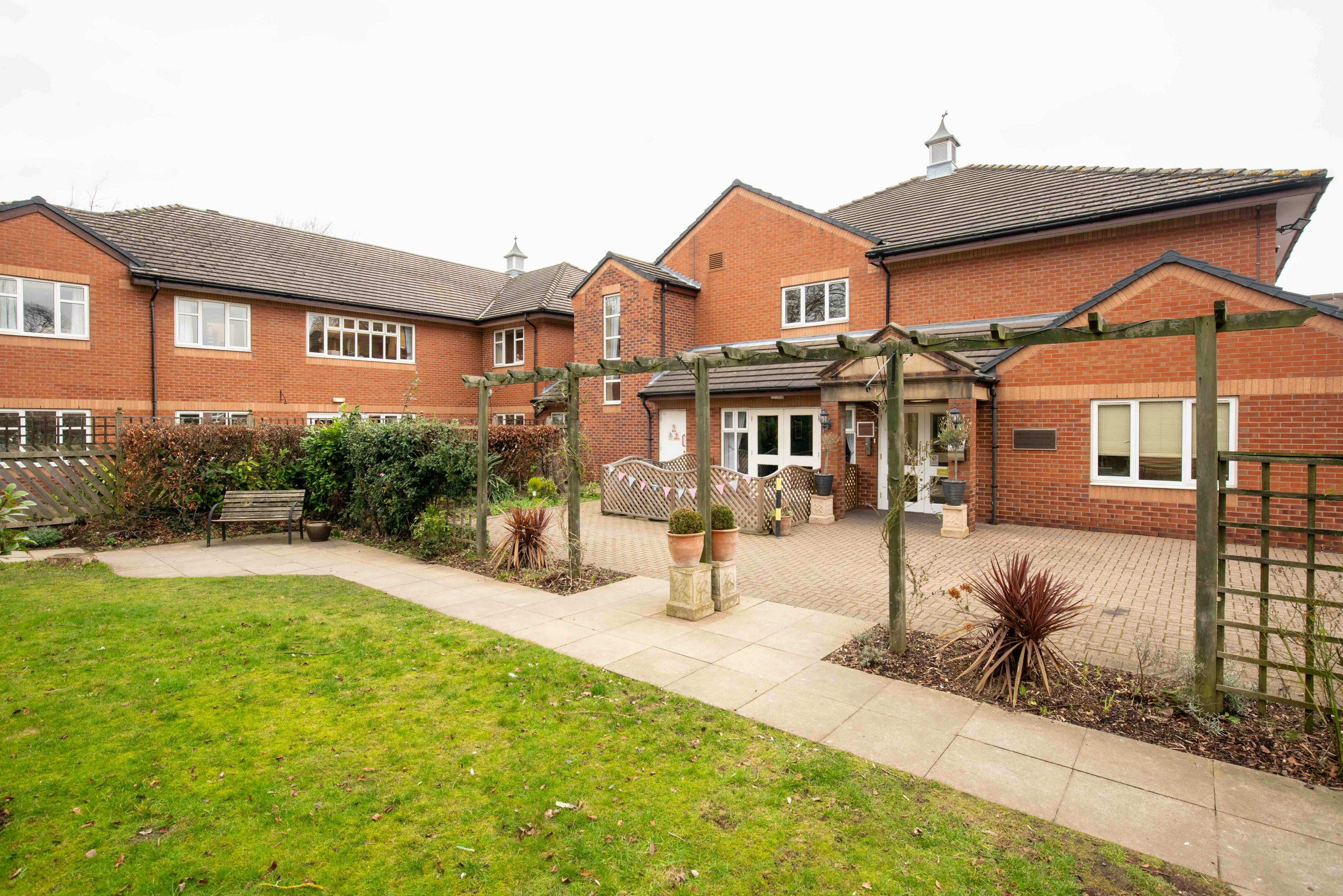 Barchester Healthcare - Forest Hill care home 3