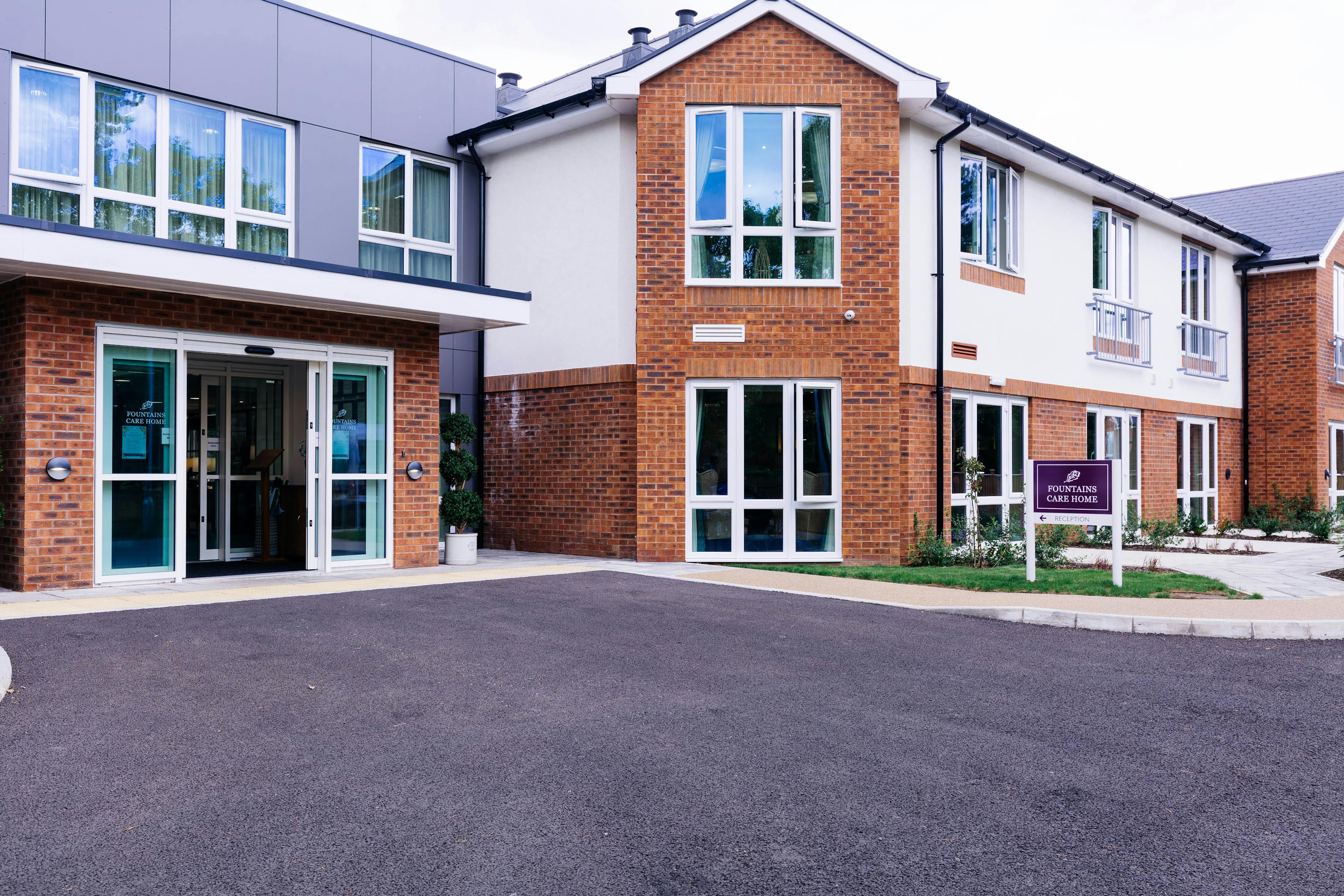 Barchester Healthcare - Fountains care home 4