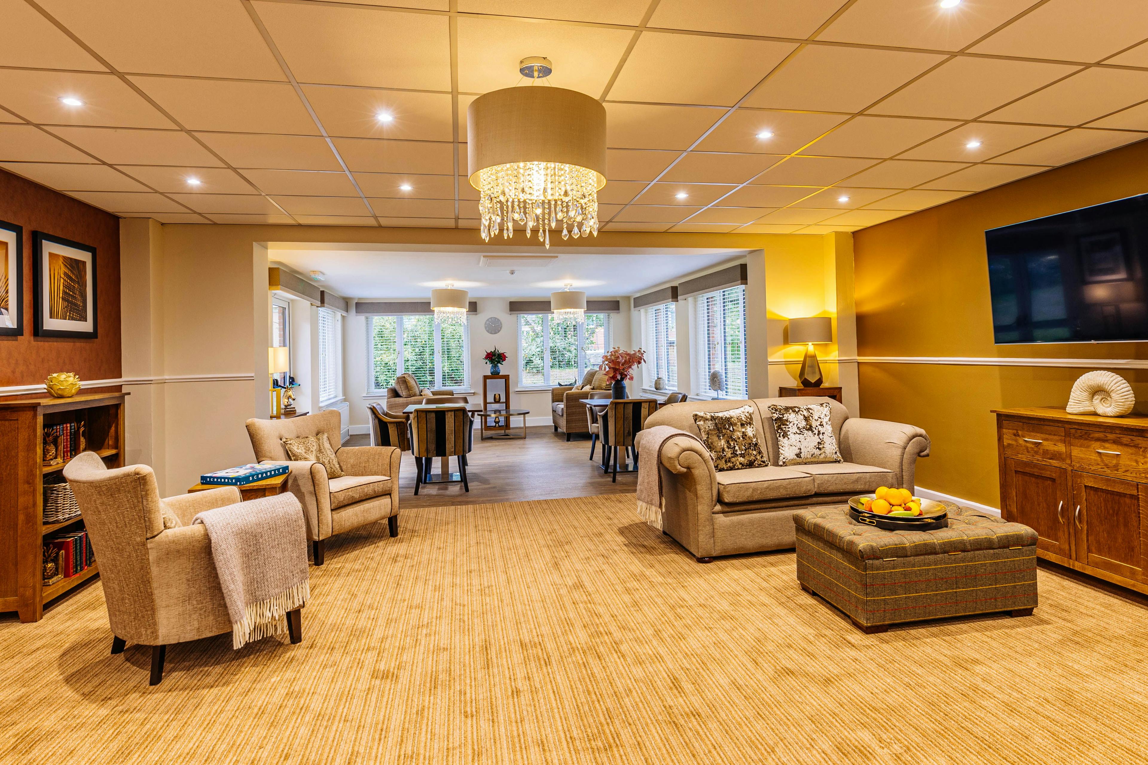Barchester Healthcare - Four Hills care home 9