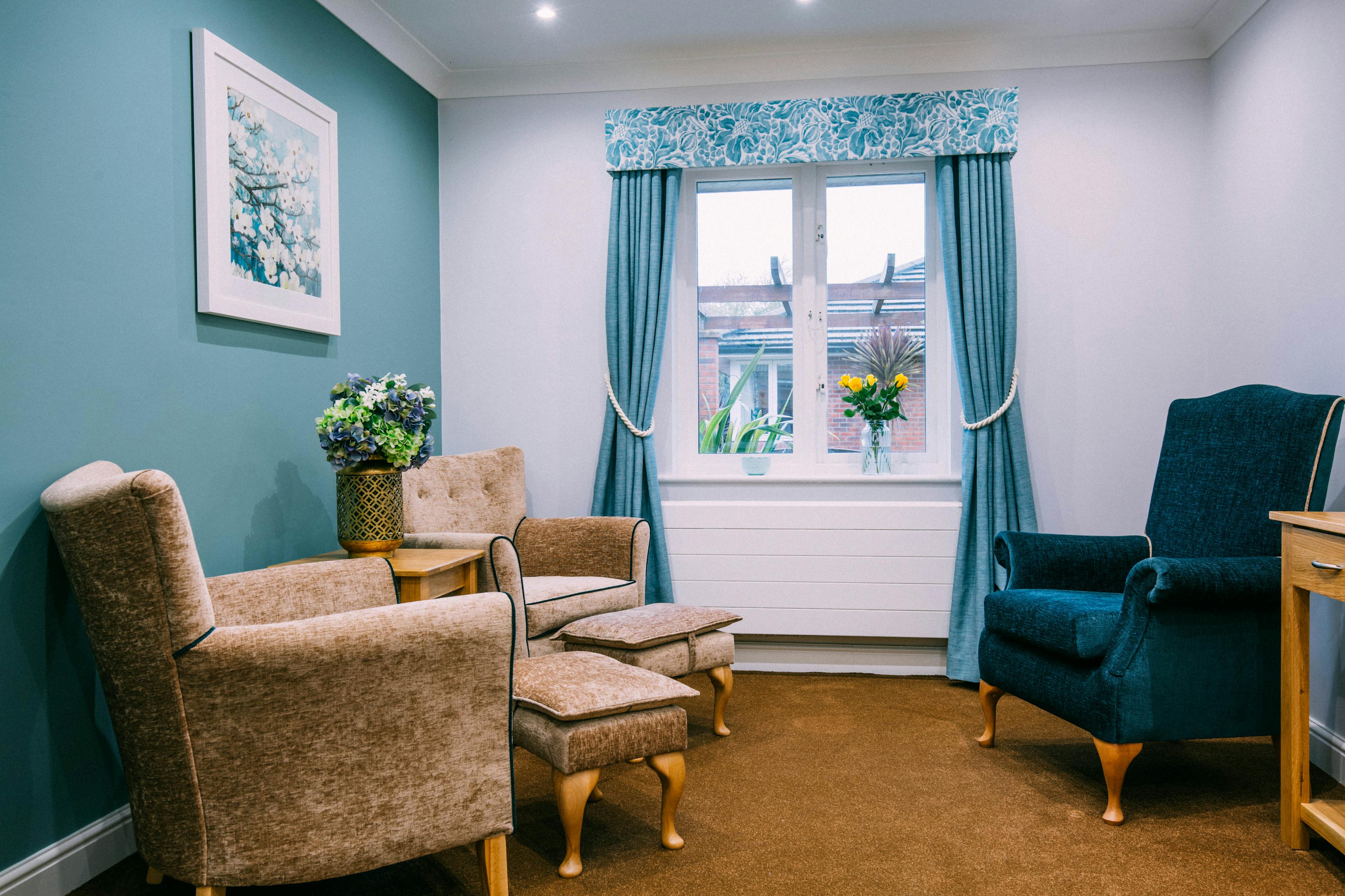 Barchester Healthcare - Woodside House care home 5