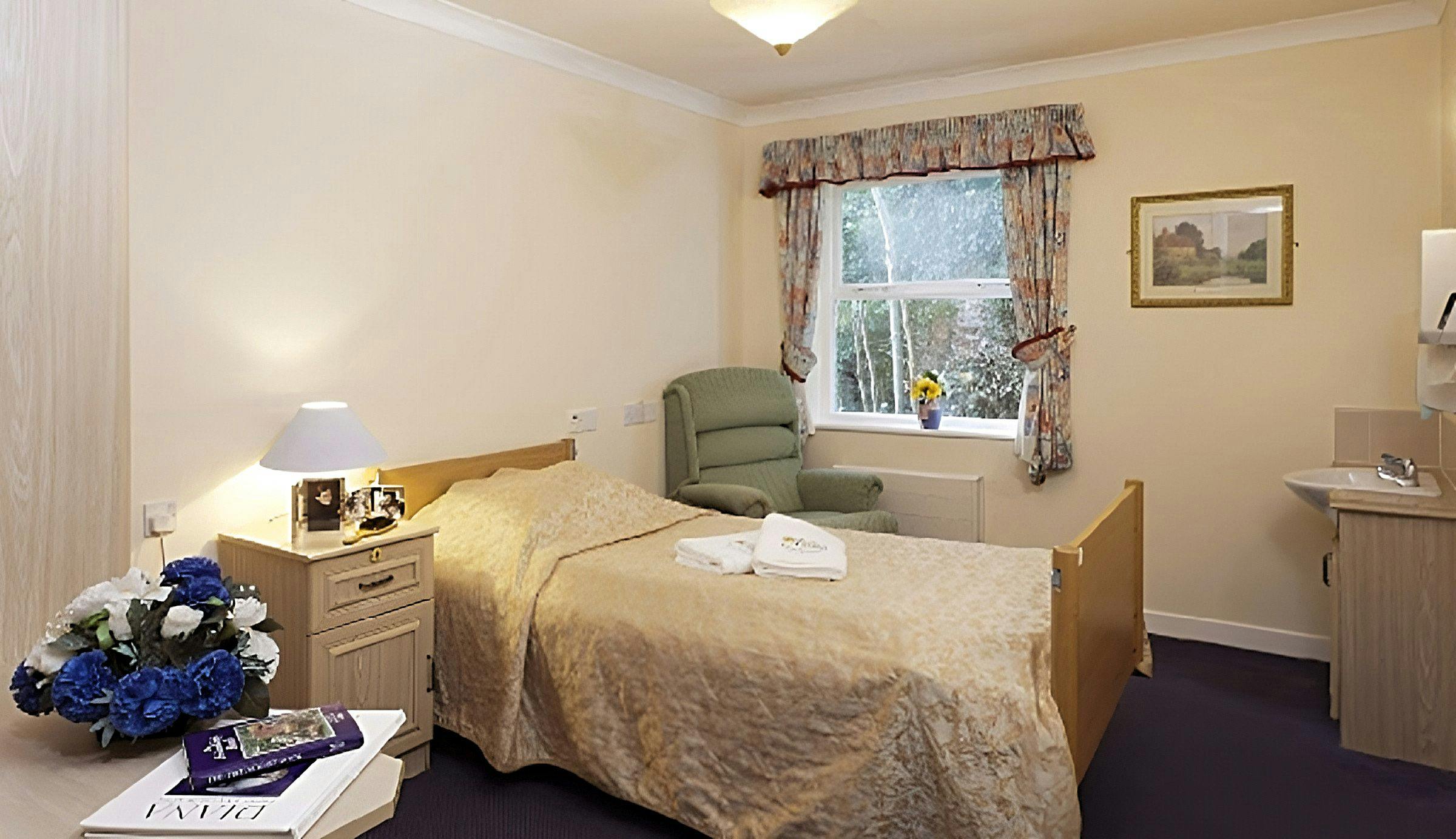 Harbour Healthcare - Belle Vue care home 4