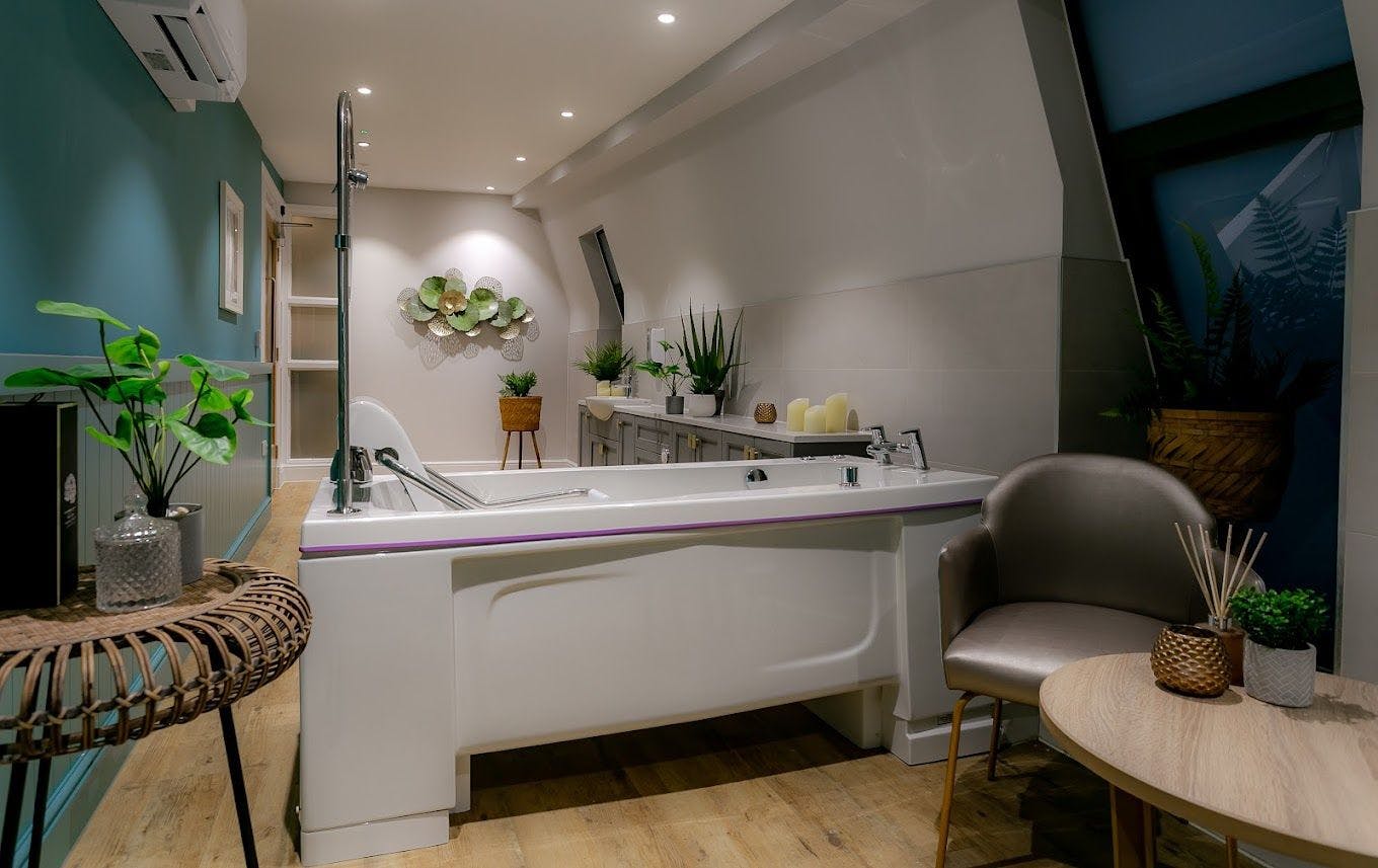 Spa Bathroom at Chapter House Care Home in Beverley, East Riding of Yorkshire