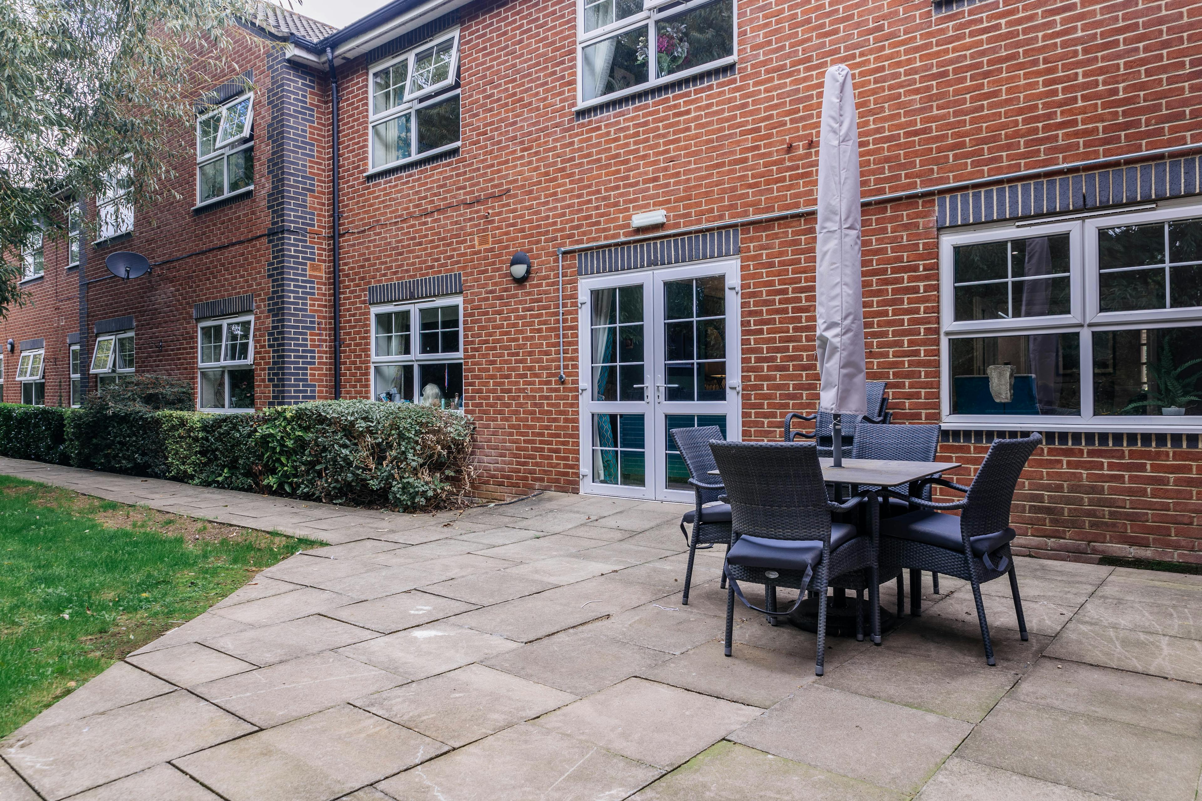 Barchester Healthcare - Claremont Parkway care home 20