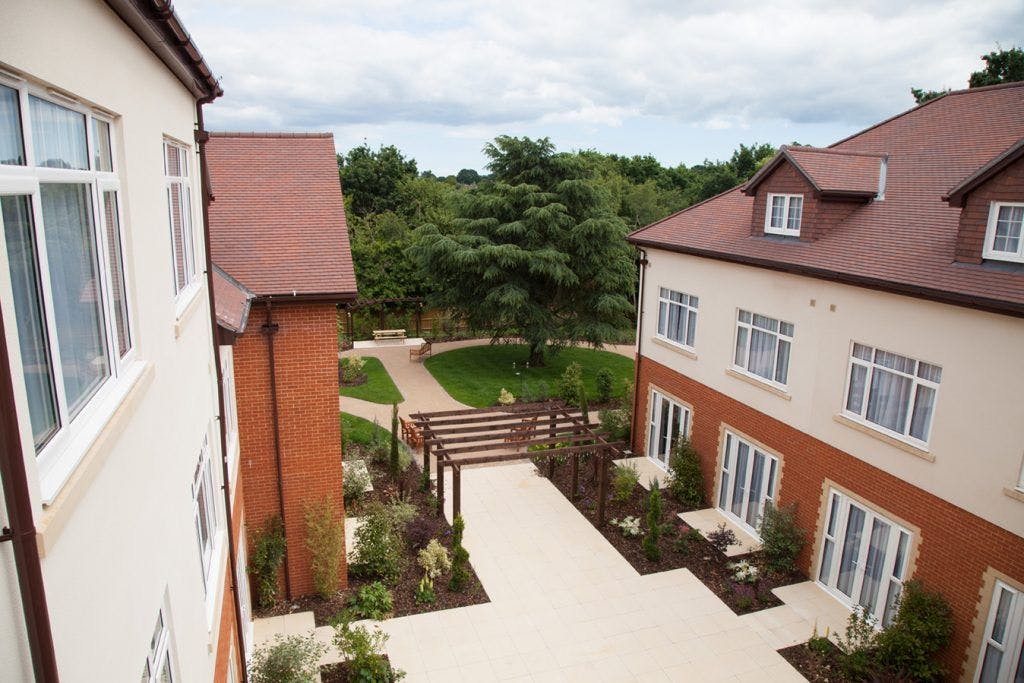 Encore Care Homes - Great Oaks care home 24