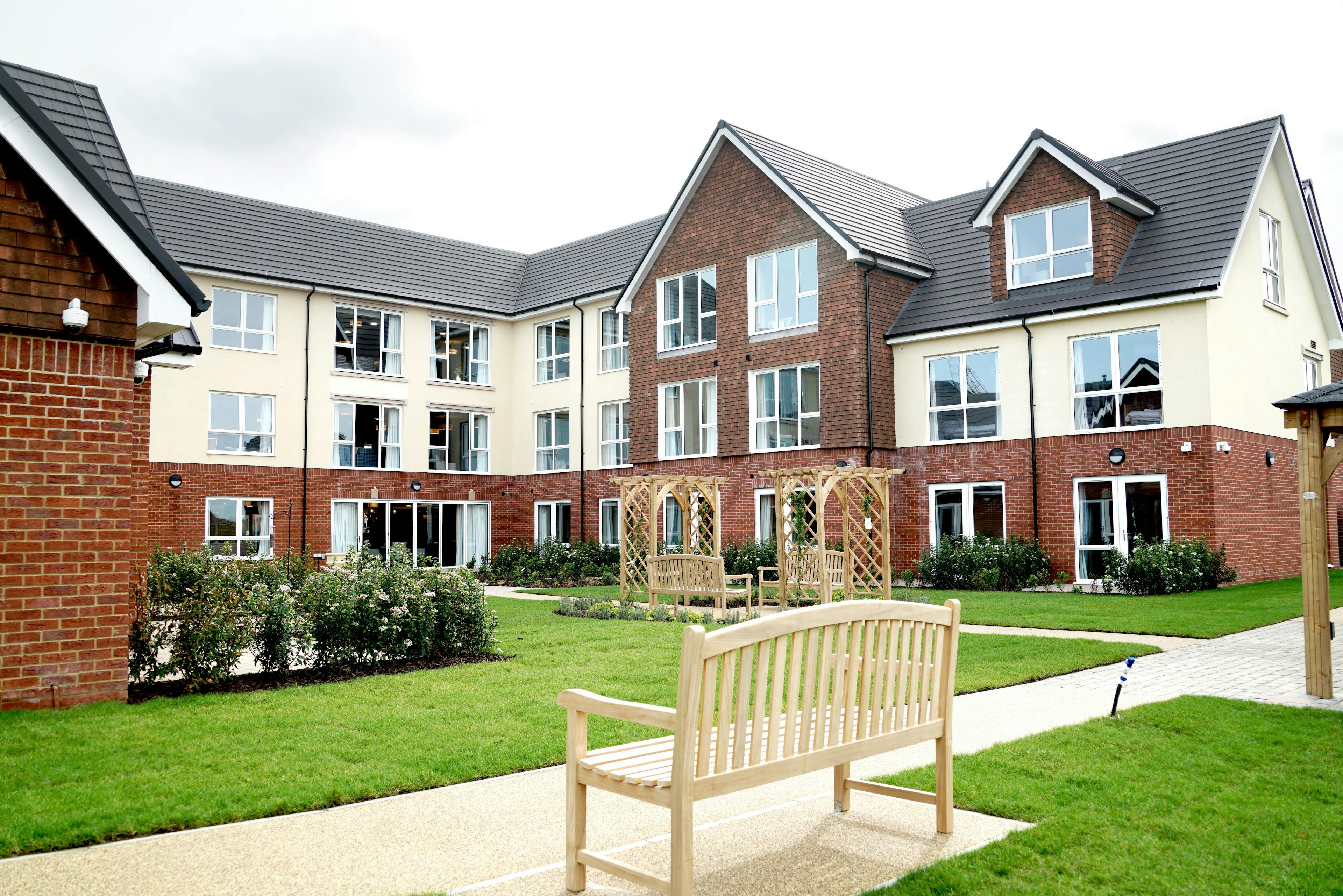 Boutique Care Homes - Chartwell House care home 3