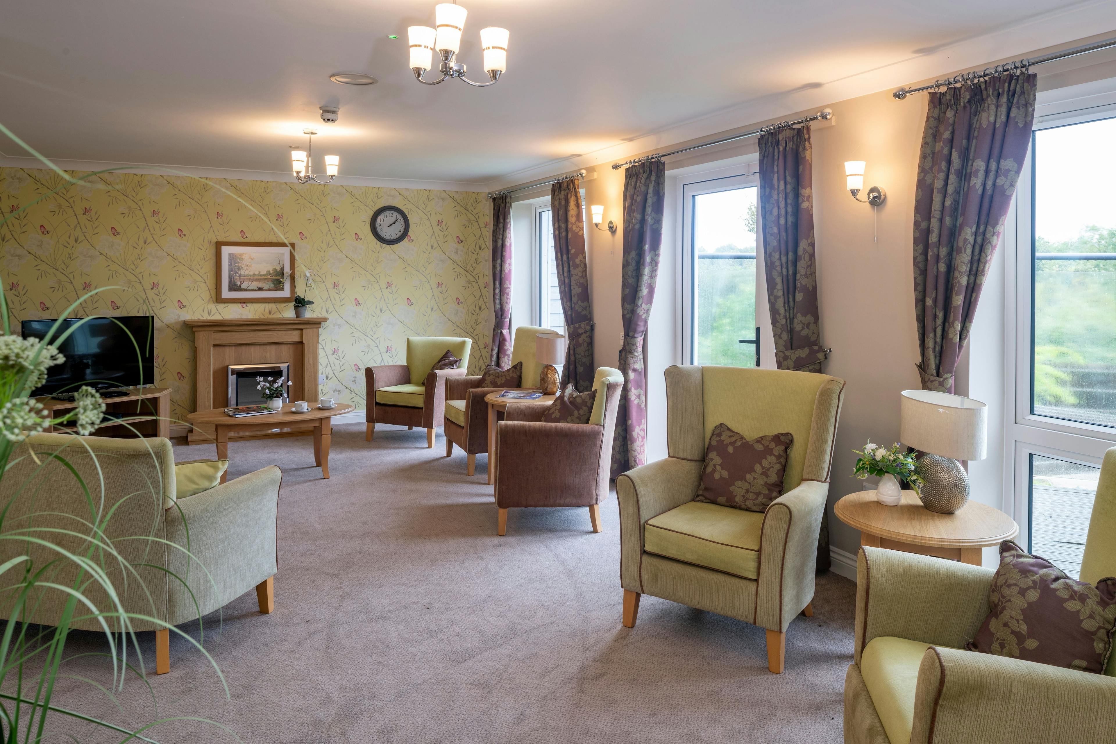 Communal area at The Lakes Care Home in Cirencester, Cotsworld