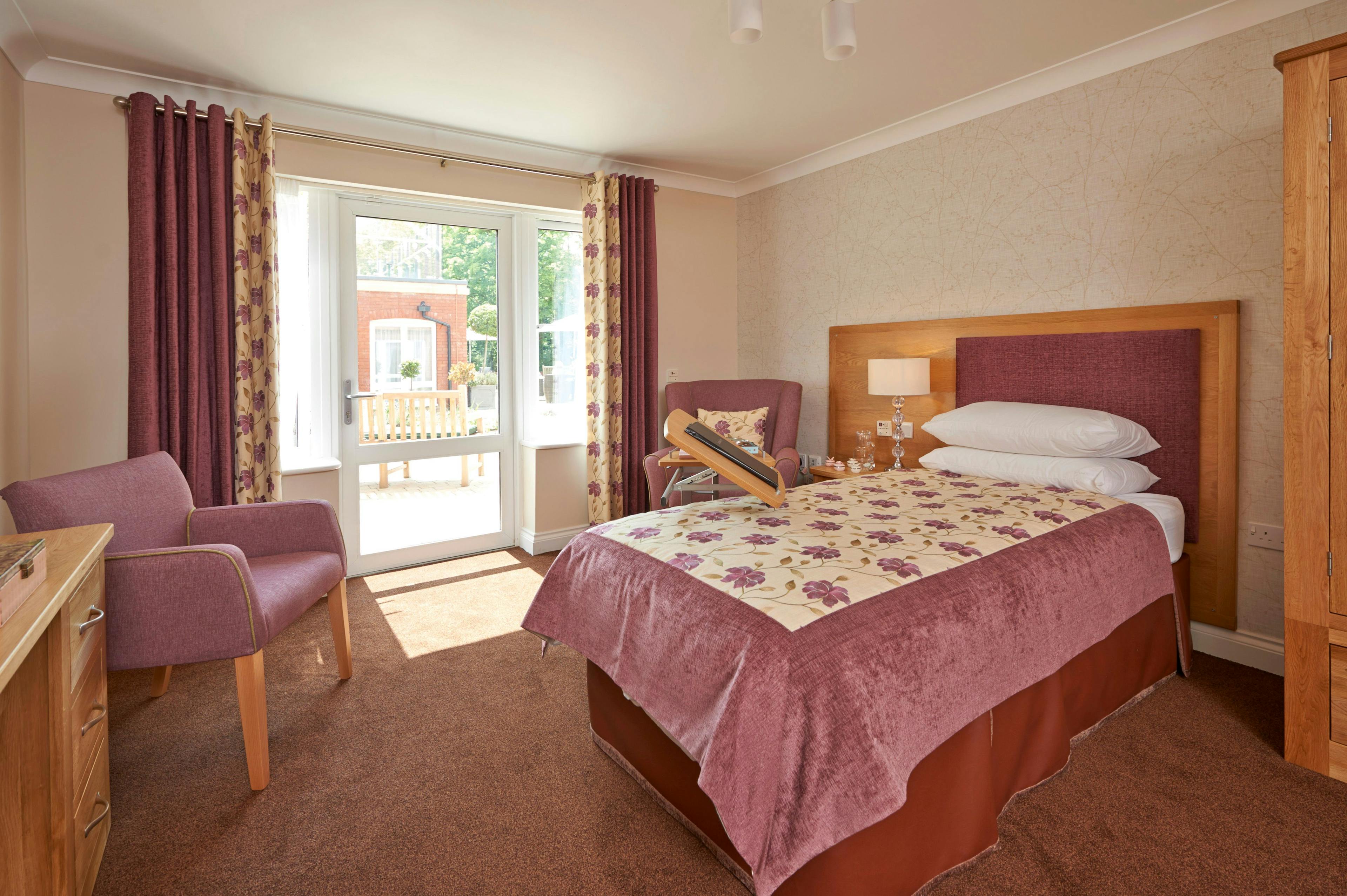 Porthaven Care Homes - Lincroft Meadow care home 5