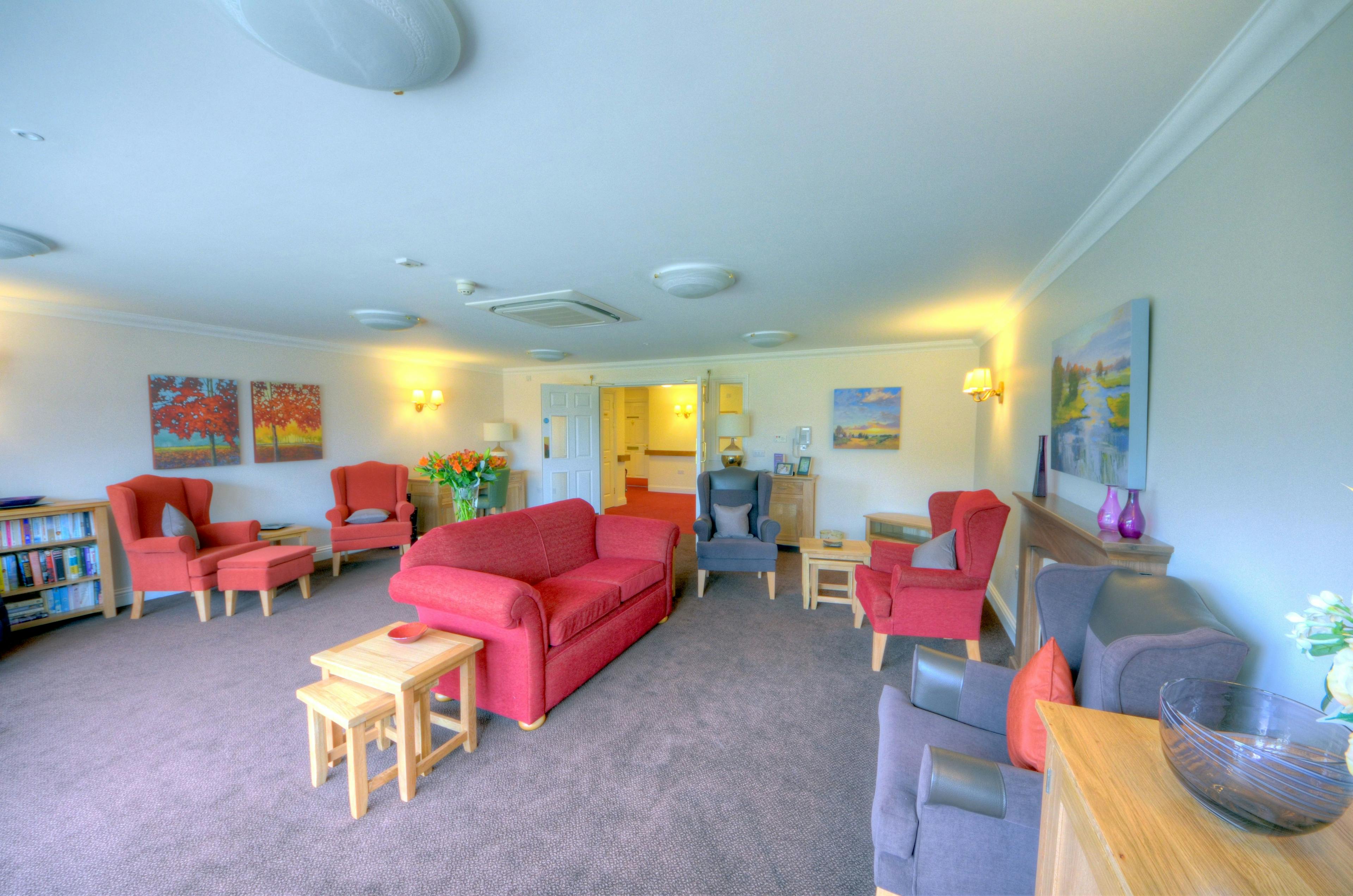 Barchester Healthcare - Kingfisher Lodge care home 12