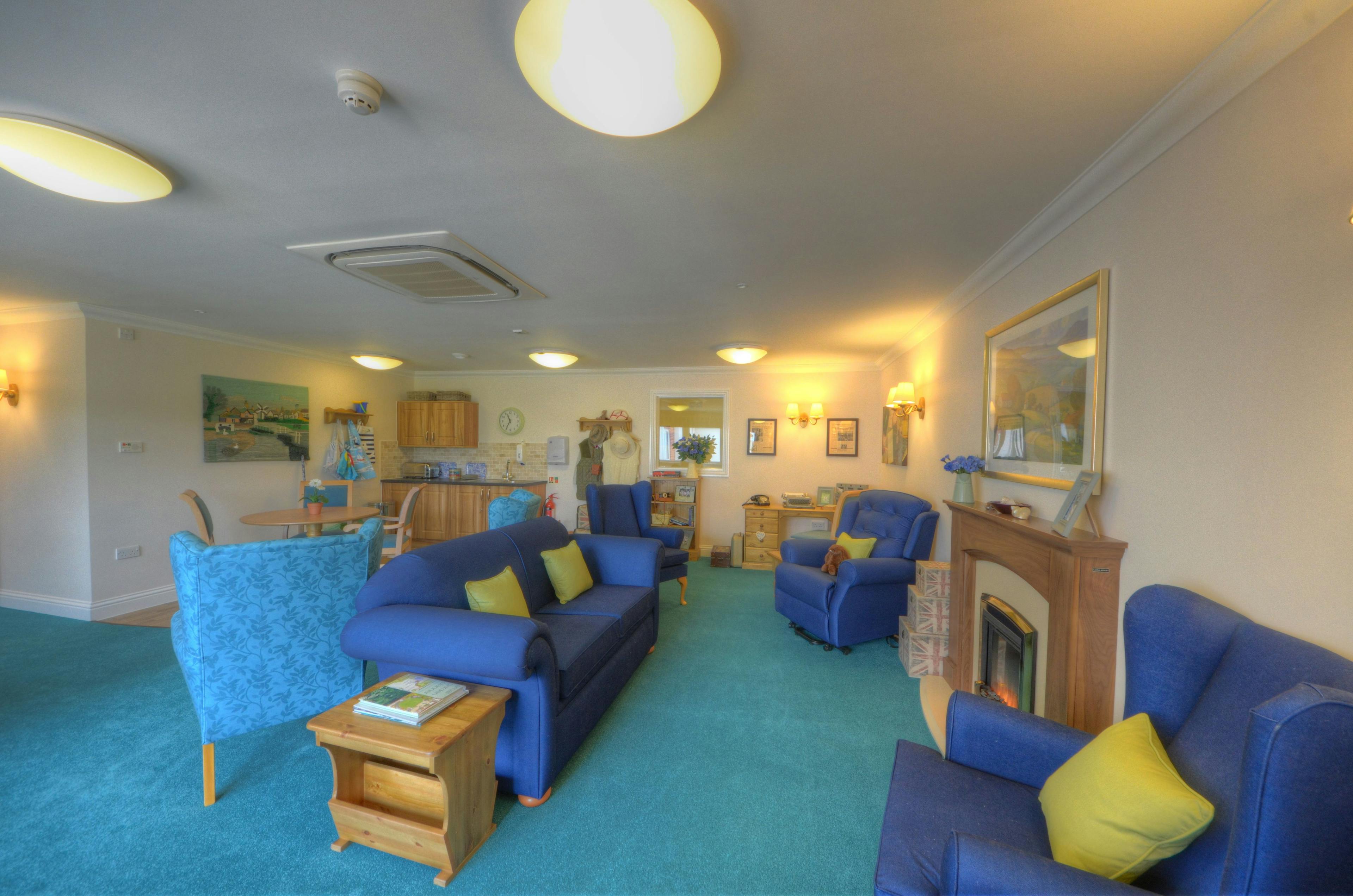 Barchester Healthcare - Kingfisher Lodge care home 18