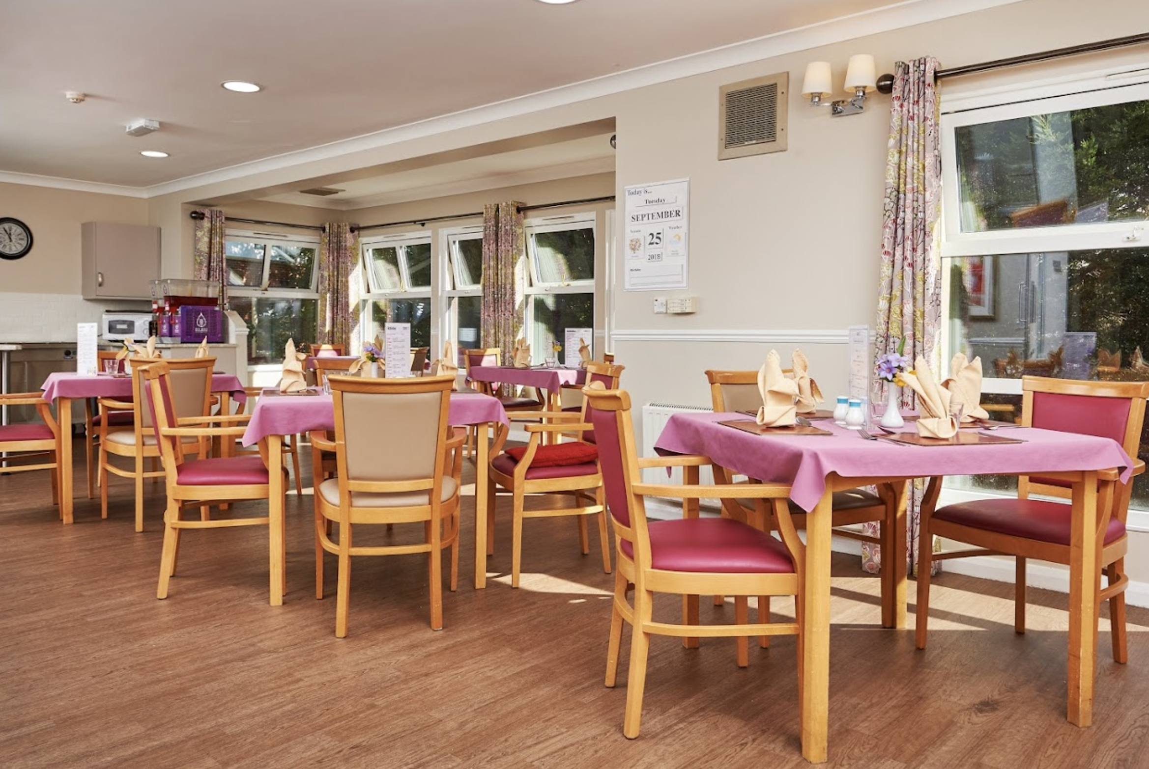 Dining room of Whitefarm Lodge Care Home in Twickenham, Richmond upon Thames