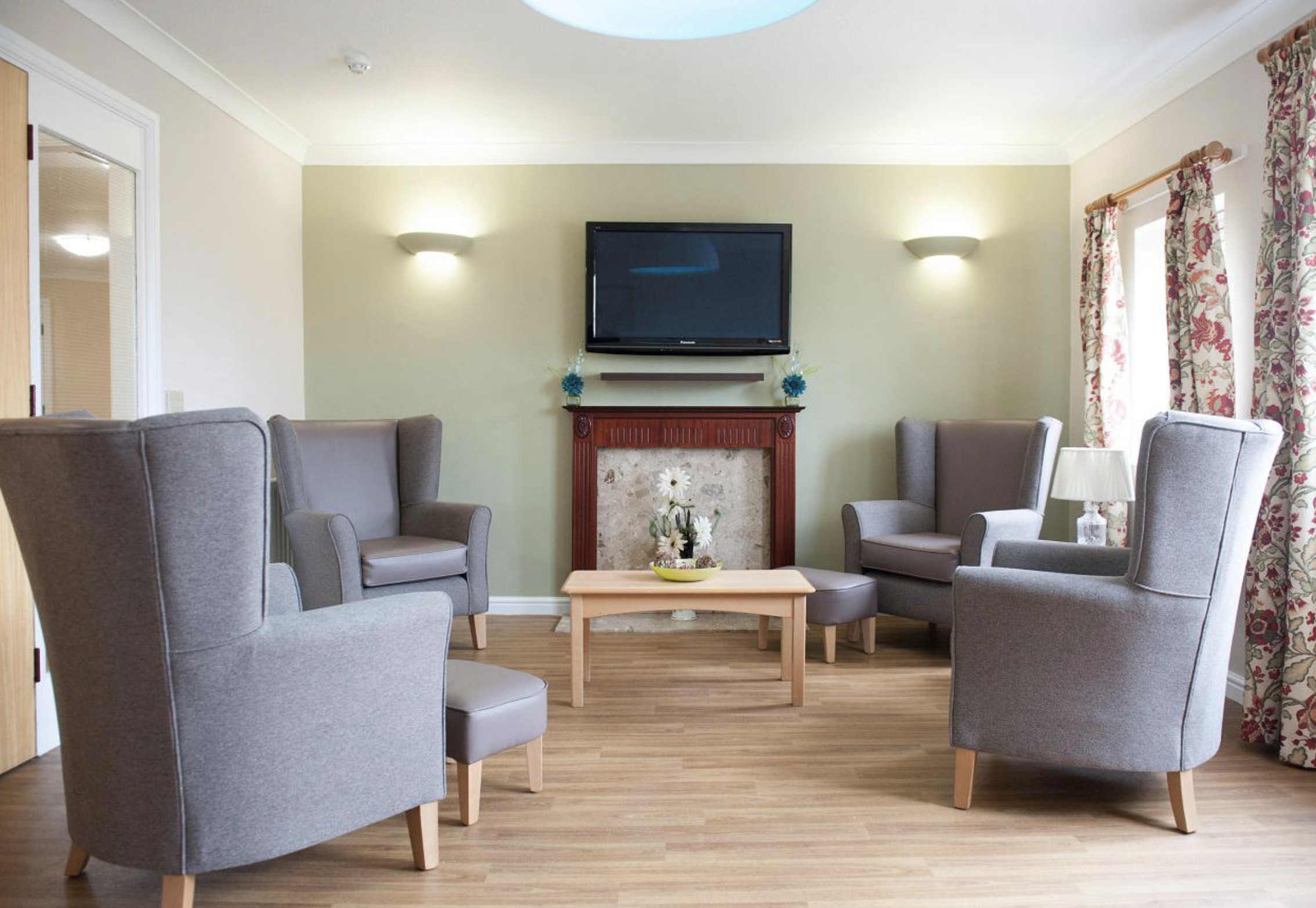 Lounge of Abbotsleigh Mews care home in Sidcup, Greater London