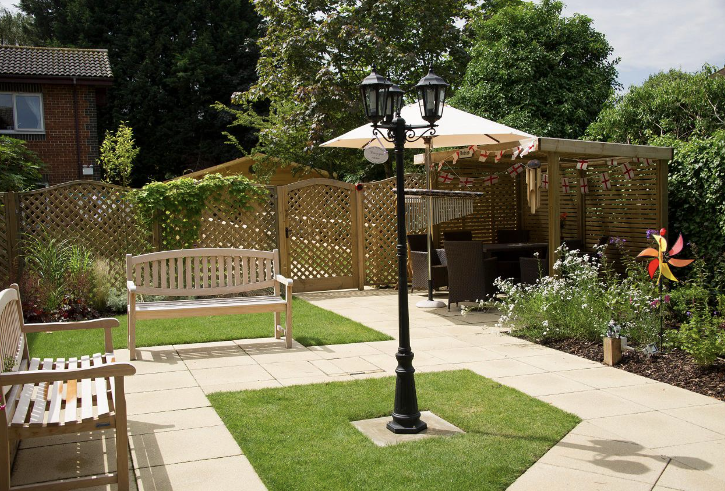 Garden of Abbotsleigh Mews care home in Sidcup, Greater London