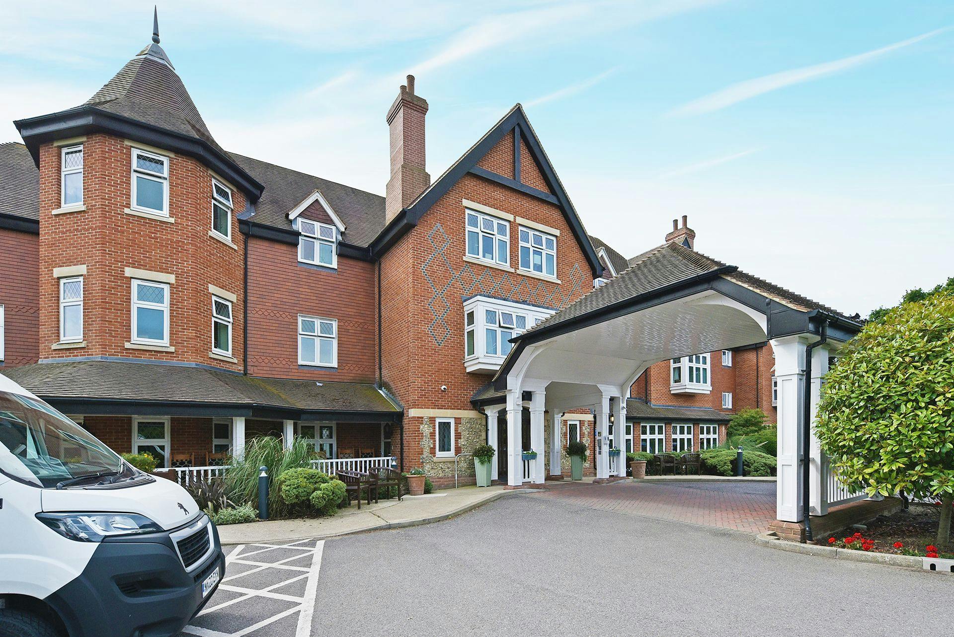 Exterior at Sonning Gardens care home in Sonning, Berkshire