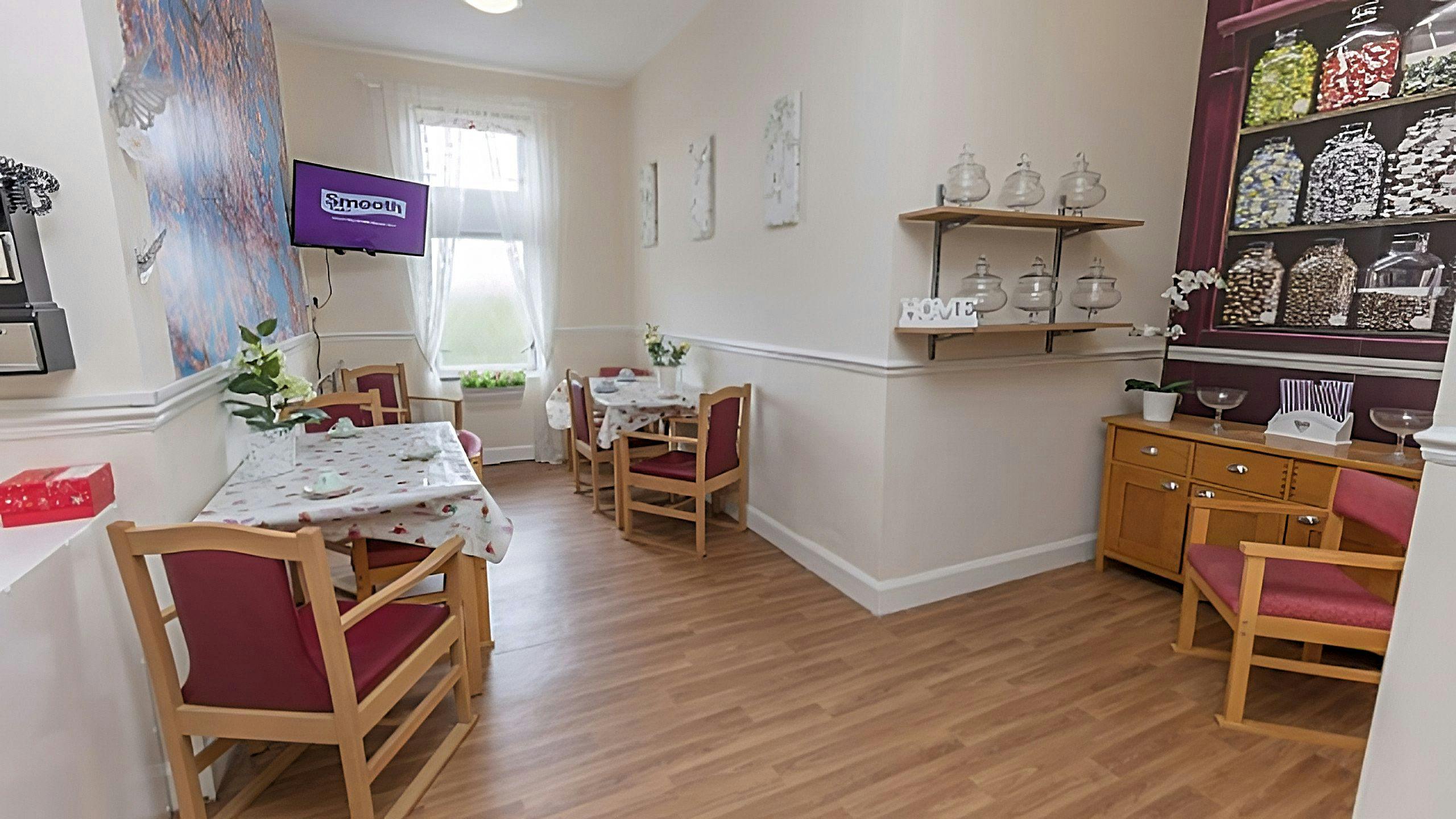 Countrywide - Thorntree Mews care home 8