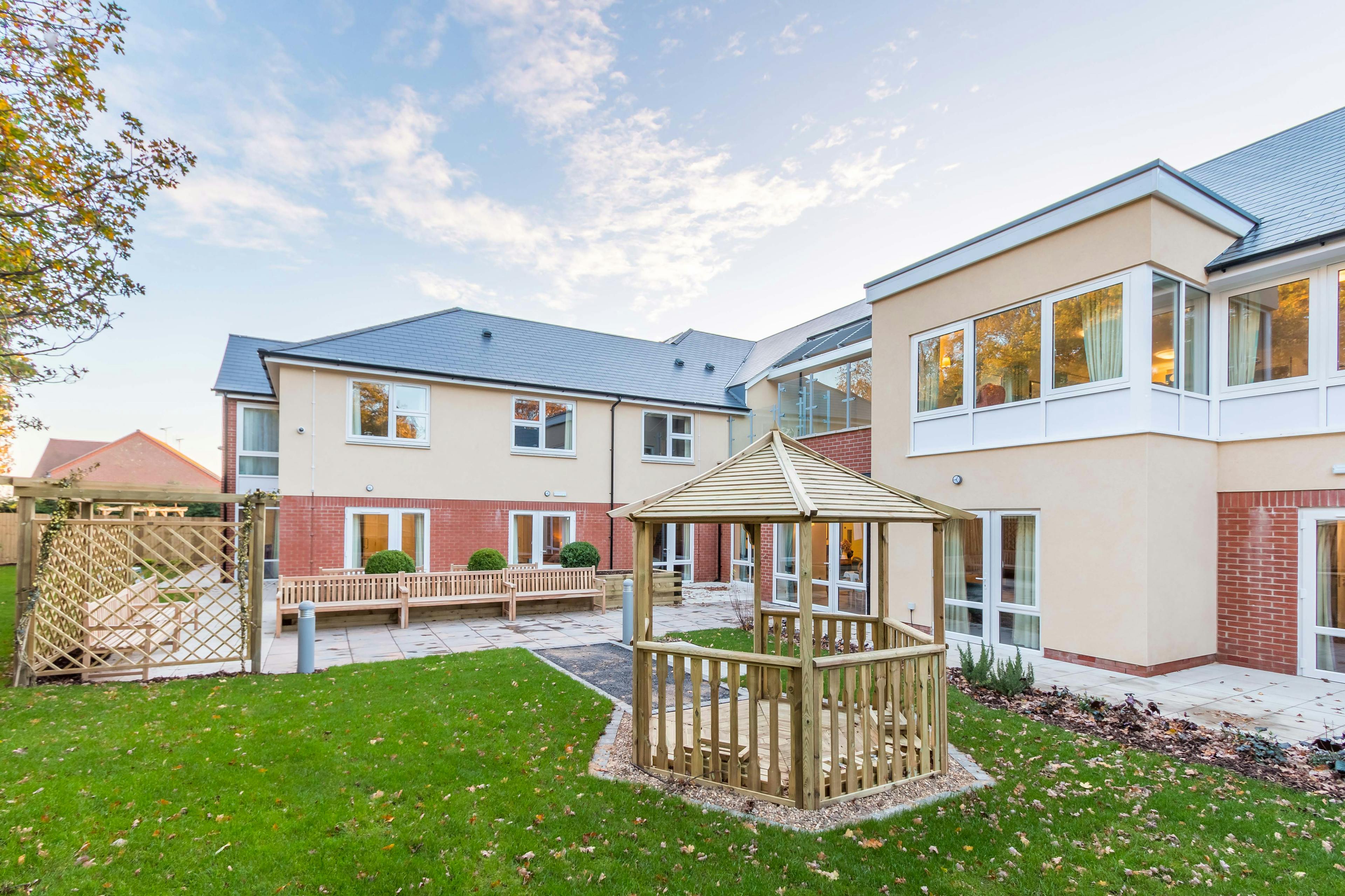 Barchester Healthcare - Woodland View care home 19
