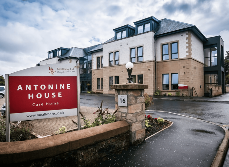 Antonine House Care Home, Glasgow, G61 2SL