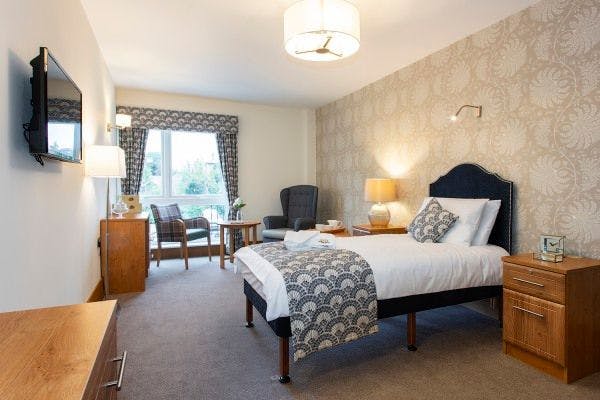 Independent Care Home - Haling Park care home 10