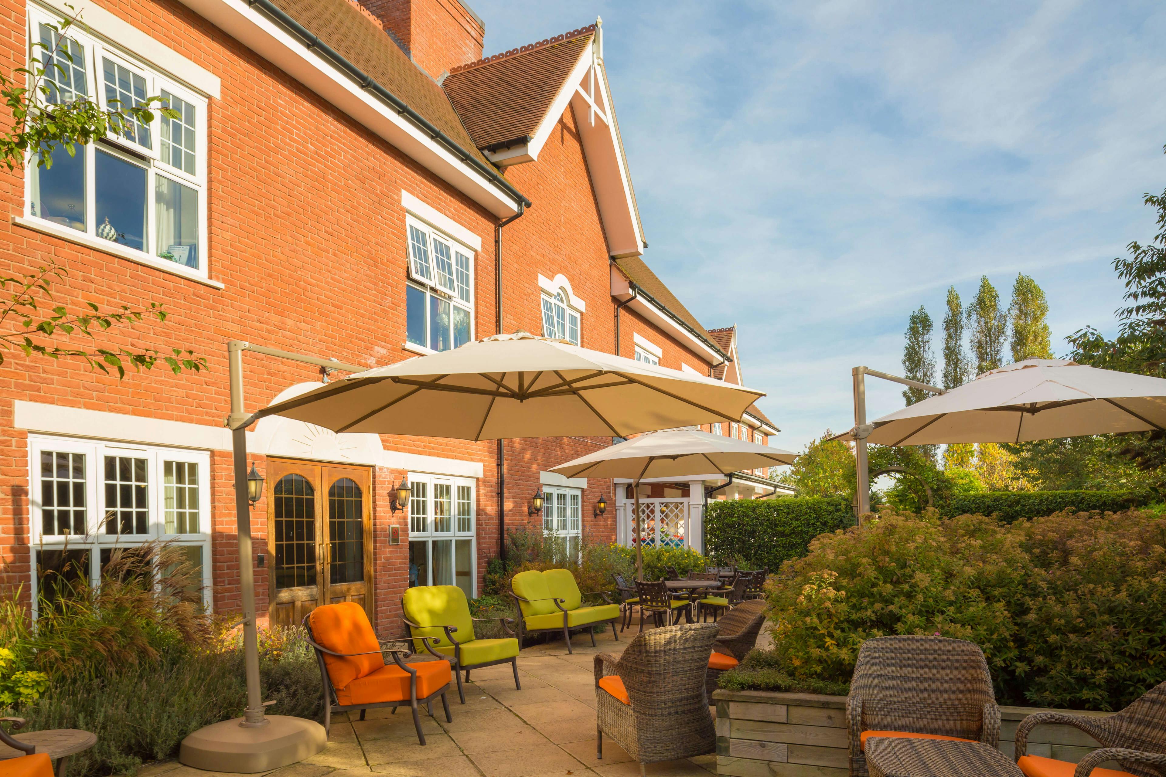 Exterior photo of Foxland Grange Care Home in Wolverhampton